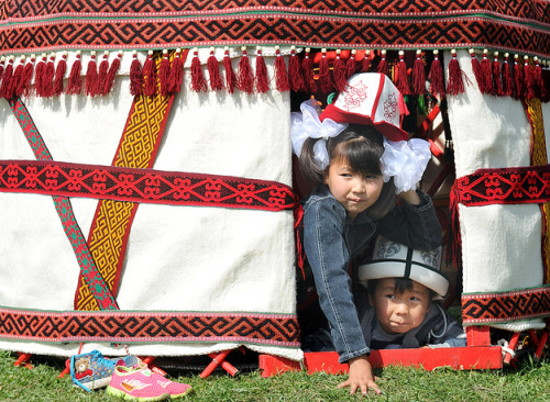 quendergeer:obsidianmichi:ohsoromanov:2016 World Nomad Games in KyrgyzstanWorld Nomad Games are an i