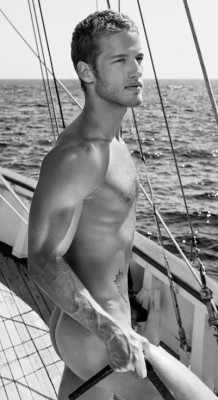 adoniswetdreamsone:  May I climb aboard Captain?  For over 15,000 NSFW images of guys that will make you want to touch yourself over and over again, follow me on Adonis (Wet) Dreams