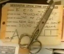 luciferlaughs:  The pair of scissors 11-year-old Mary Bell used to mutilate her younger victim, Brian Howe.