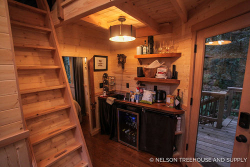 utwo:  Ski Lodge Treehouse© nelsontreehouse  Damn Pete Nelson is a genius … just wow
