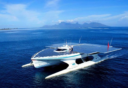 solarreviews:  The world’s largest solar-powered boat, Tûranor PlanetSolar, broke its own world record for crossing the Atlantic Ocean using only the power of the sun. The clean energy vessel traveled almost 2,870 miles in 22 days, 12 hours and 32