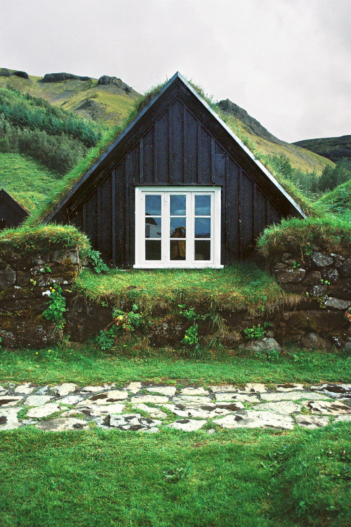 wanderthewood:Skógar, Iceland by Hëllø i’m Wild