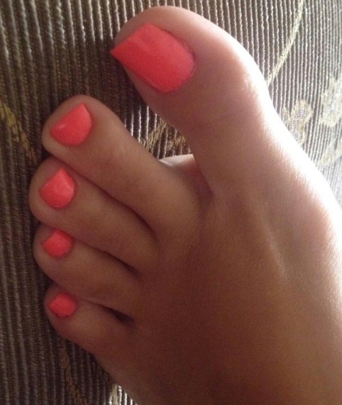 Only Sexy Feet & Toes