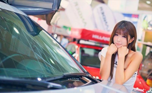 Heo Yoon Mi sexy carwash. porn pictures