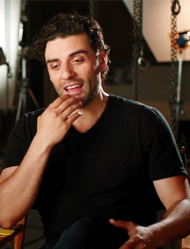 poesddameron: Star Wars: The Last Jedi | Oscar Isaac Behind the Scenes Official Movie Interview (x)
