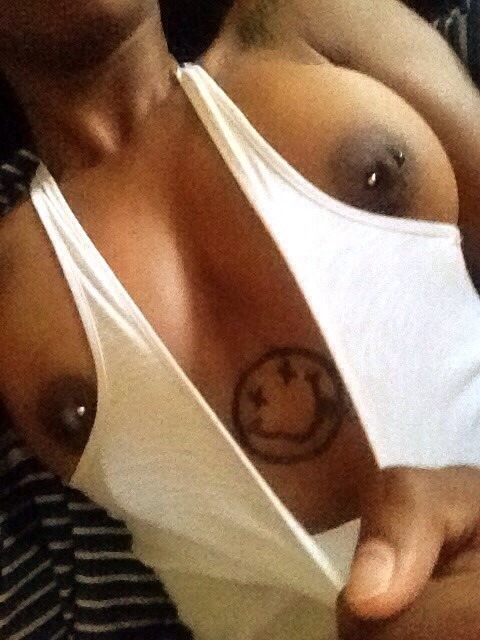 daddynoooo:  My best titty pics from 2k14! I couldn’t decide 6!! plotprincessss