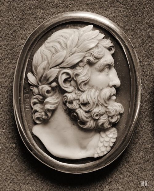 hadrian6:Cameo.  Antonio Berini. Italian. 1770-1861.hadrian6.tumblr.com