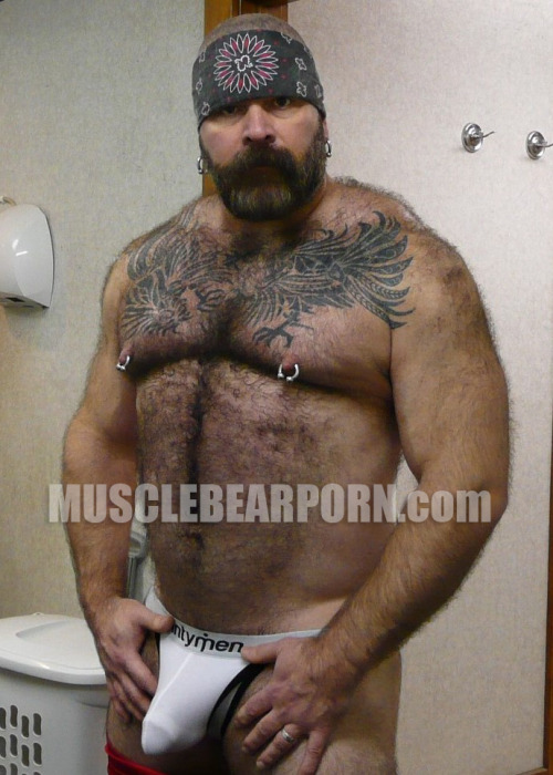 barebearx:  musclebearporncom:  Check out Daddy Will Angell at www.musclebearporn.com  ~~~~PLEASE FOLLOW ME ** ~ ♂♂ OVER 21,000 FOLLOWERS~~~~~~ http://barebearx.tumblr.com/ **for HAIRY men & SEXY men** http://manpiss.tumblr.com/ **for MANPISS