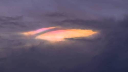 Strange sky phenomenon Polar Stratospheric Clouds