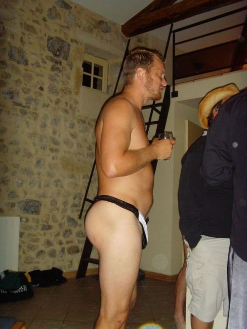 manthongsnstrings:  Frat boy thong fun  Hombres porn pictures