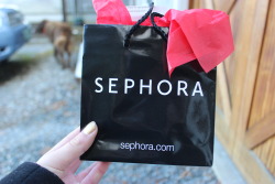 unf-langdon:  Sephora bags are so pretty. I had to take a picture, haha. ig: preachcalum 