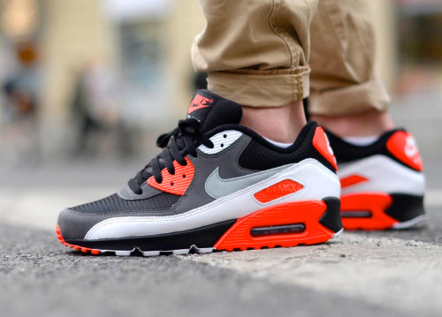 Normaal gesproken musical Ga op pad Nike Air Max 90 'Reverse Infrared' (by... – Sweetsoles – Sneakers, kicks  and trainers.