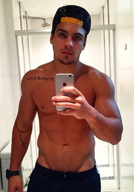 furrypty:  Indulge your senses with the beauty of the male shapes!