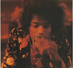 theswinginsixties:  Jimi Hendrix 