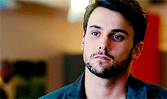 phlpsheas:  Hair gel’s got i c e in his veins. 
