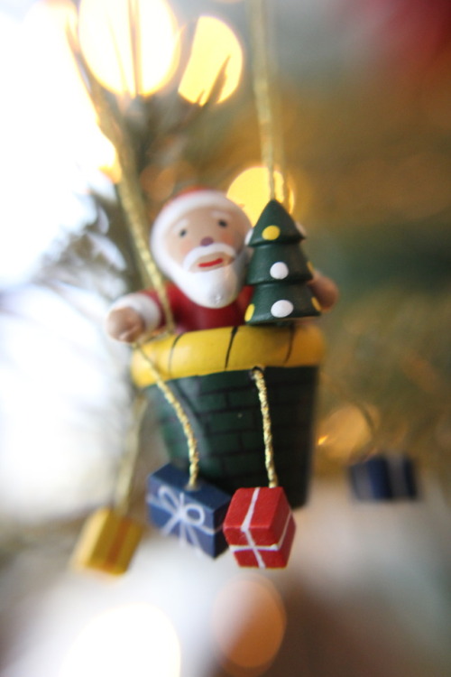 5 of my 50ish Christmas tree decorations