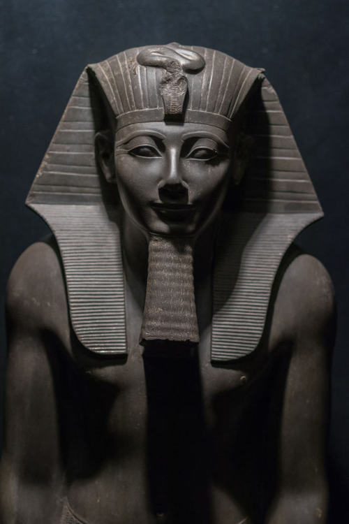 grandegyptianmuseum:Greywacke statue of Thutmose III (Menkheperre, reign ca.1479-1425 BC) from Karna