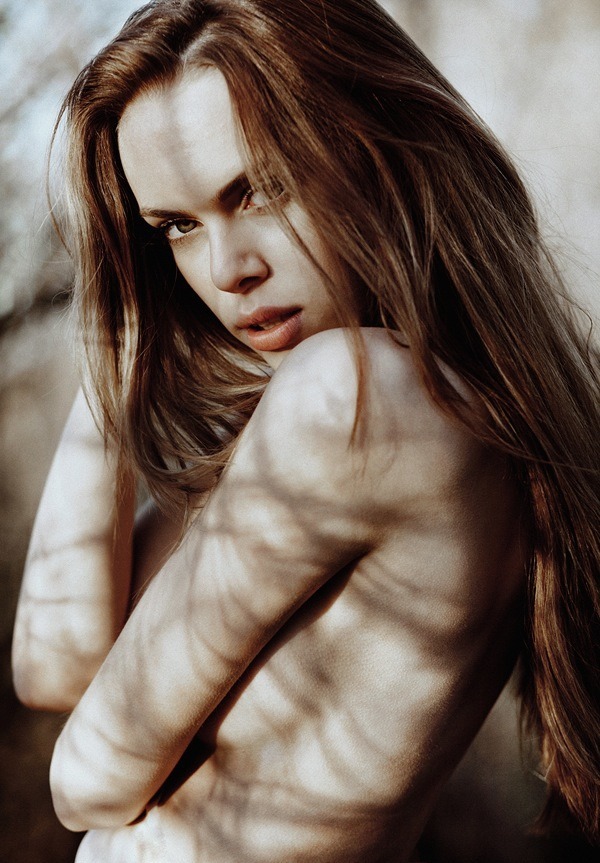 mortalmofos:  Eva Pramschüfer by Edgar Berg