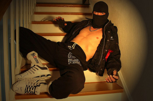 shinybrat:  04 by sprinteradidas on Flickr. 