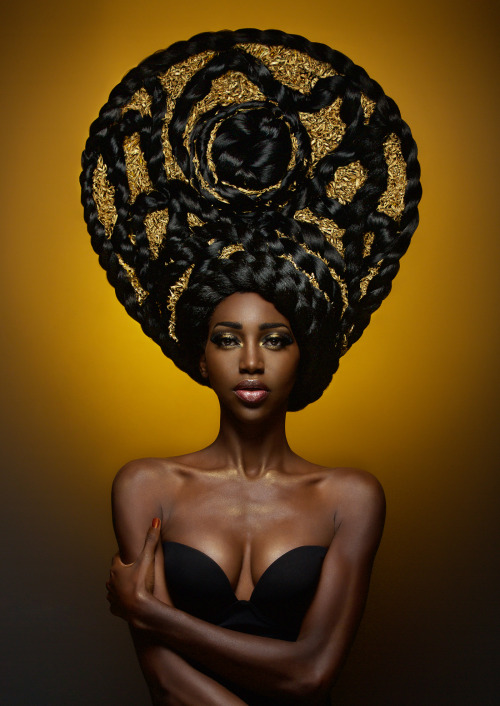 esiloves:Afro Hair Photography by Fabrice Meuwissen #ItalyCoiffeur: Adrien KubikMake-up: Julie RouxR