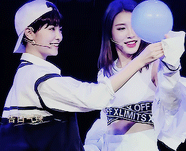 mochichan00: SNH48 serving girl crush stage for their fangirls