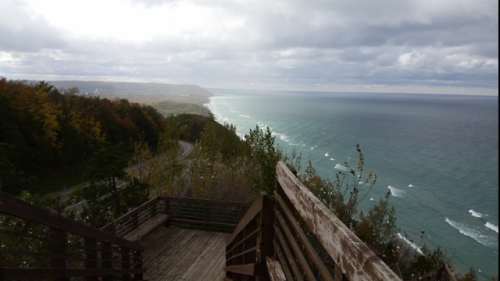 03diesel:Some pictures l took from a turnout along M-22 overlooking Lake Michigan. A fine view it was.
