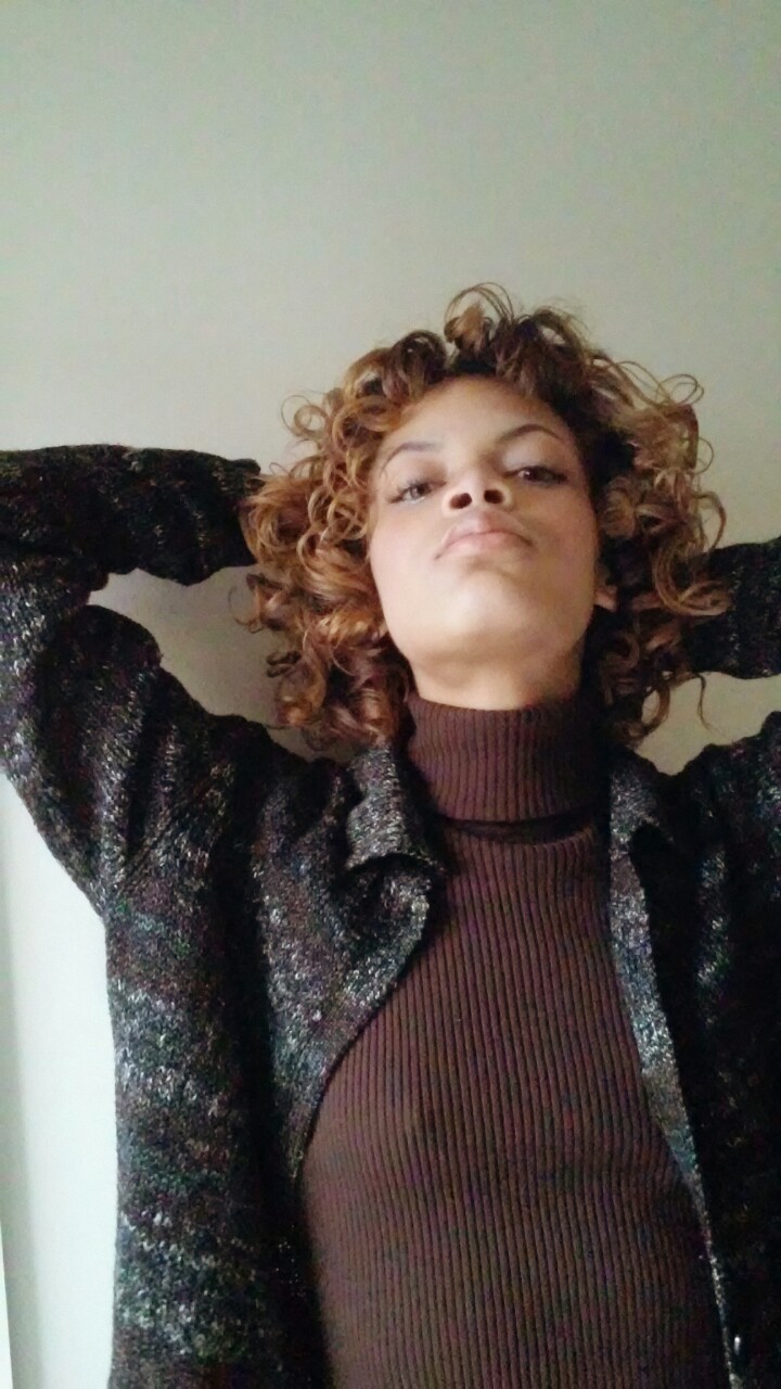 radicalice:  amgogh:  I got ready 2 hours early.  actual babe oh lord x