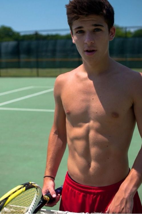 canadianandgay:  Sean O’Donnell <3