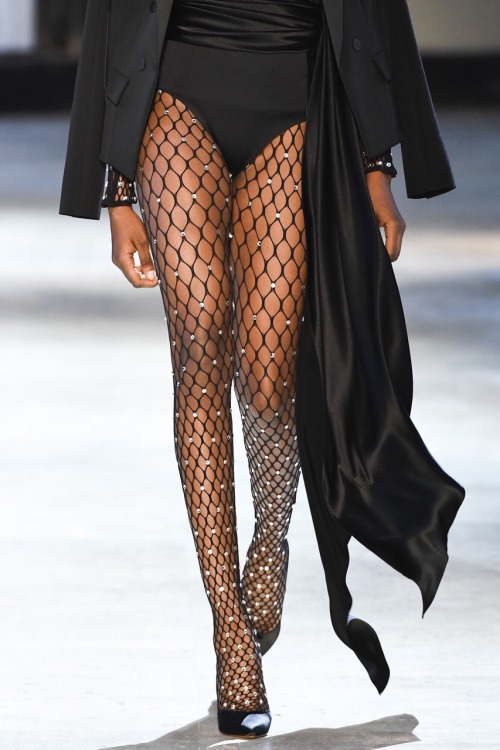 102runway:Alexandre Vauthier Couture Fall-Winter 2016