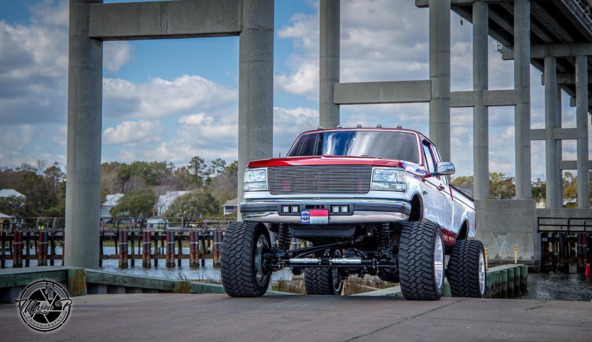 radracerblog:  Ford F350 Reg Cab OBS Lifted@obs.king.ranch