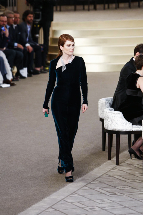 mariah-do-not-care-y:  Julianne Moore, Kristen Stewart, Lara Stone, Jamie Bochert, Lily Collins, Lily-Rose Depp, Rinko Kikuchi, Rita Ora, Stella Tennant playing poker and roulette at Chanel Couture Fall 2015