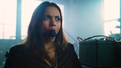 superbounduniverse: frenchblazer: Jessica Lucas in “Gotham” S03E10 Superbound rating: 9.5 