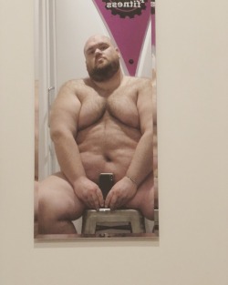 joeythebear:  Those that don’t tan naked,