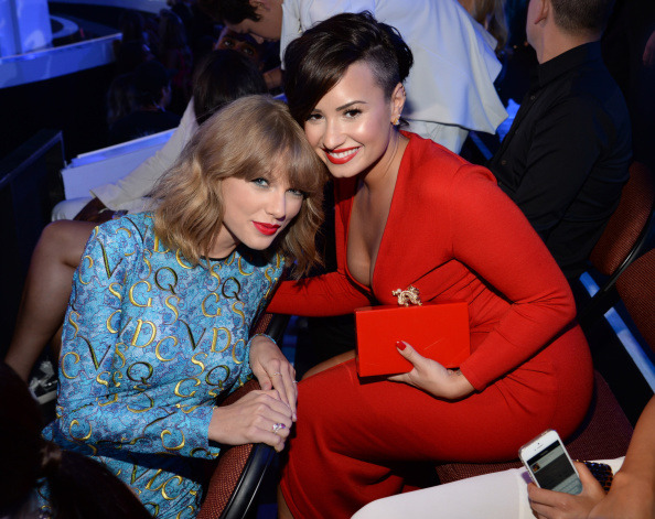 dlovato-news:  AUGUST24th - Video Music Awards - Show. (more here) 