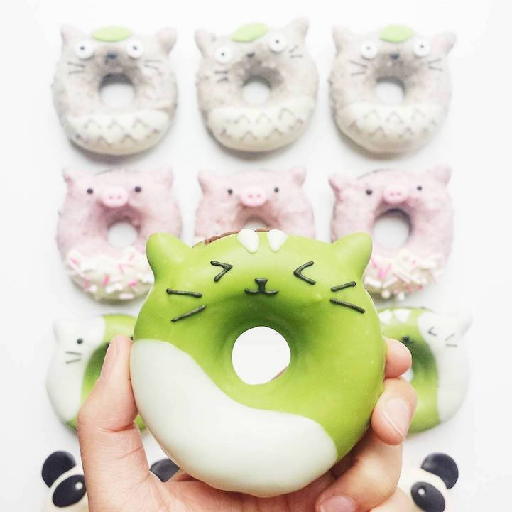 sweetoothgirl:    Delectable Doughnuts That Are Almost Too Cute to Eat… Almost