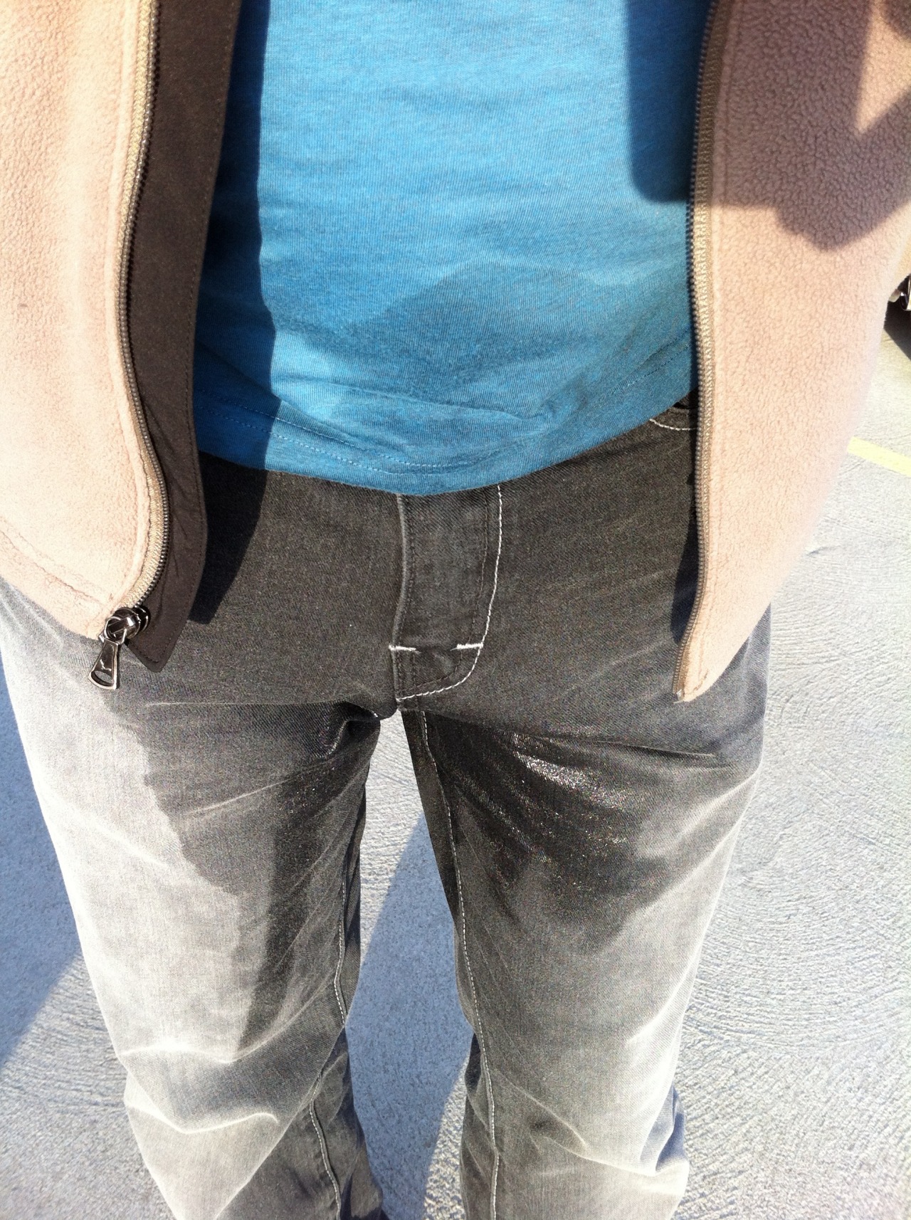 tattsandkink1:  soggypants2:  Rode the train wearing wet pants, and totally lost