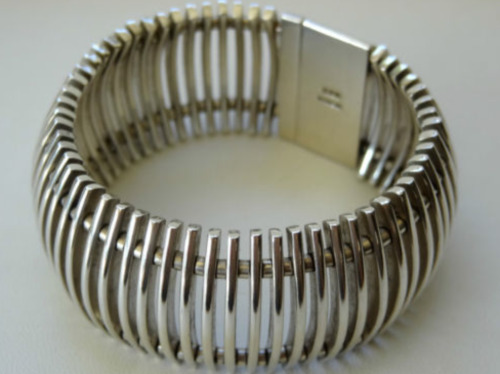 MEXICAN STERLING SILVER HEAVY WIDE THICK SOLID BRACELET.  Hallmark says Mexico 925. 116 grams, 7.34 