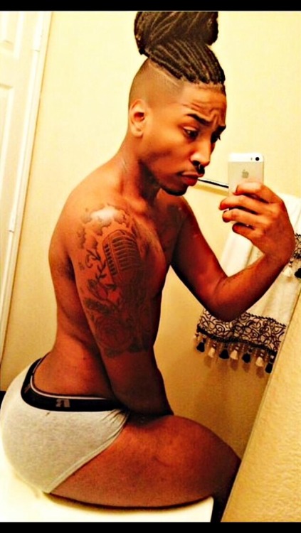 lowkeysexy1:  seeker310:  Awesome Bros!! POWERFUL!! Handsome Sexy Bros with GREAT muscles!! to worship & rim please reblog a lot  Phatties!!!!