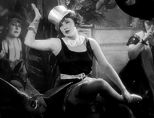 MARLENE DIETRICH In DER BLAUE ENGEL (1930)dir. Josef Von Sternberg