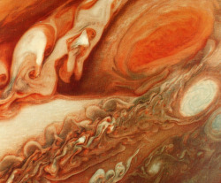 humanoidhistory: Glorious Jupiter, March 1, 1979, observed by the Voyager 1 space probe. (San Diego Air &amp; Space Museum) 