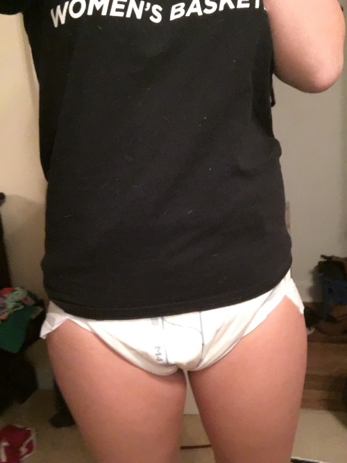 Porn Pics diaperedmilf:  Can’t even tell I am Thickly