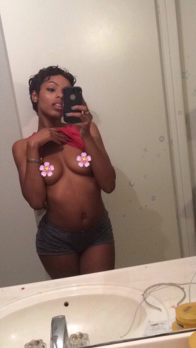 jesustheblackmexican:  My favorite blogger on tumblr 😍 she’s so beautiful 😘.