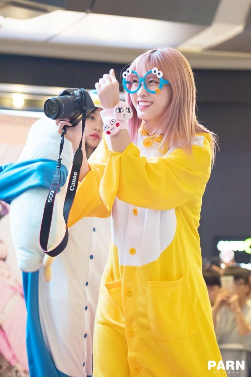 fyeah-twice:© studio PARN  | do not edit.