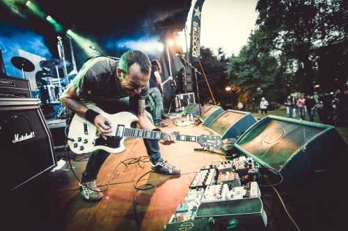 Domo / Stonefest 2016 www.noeliamieva.com Website |  Twitter | Instagram Este grupo dio muchísimo ju