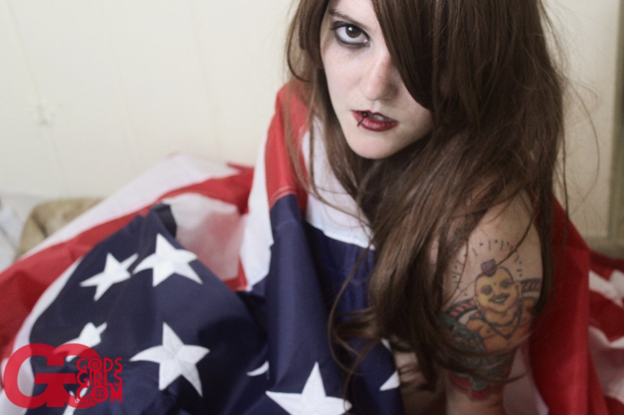 kvltgg:  My (Kvlt’s) new Lana Del Rey themed set, “Your National Anthem,” just