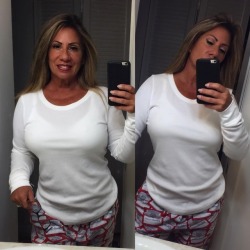 Hospital attire lol #milfmonday #milf #mature #over50 #oldisgold #olderisbetter #hot2trottots