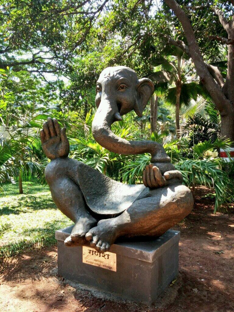 ॐ