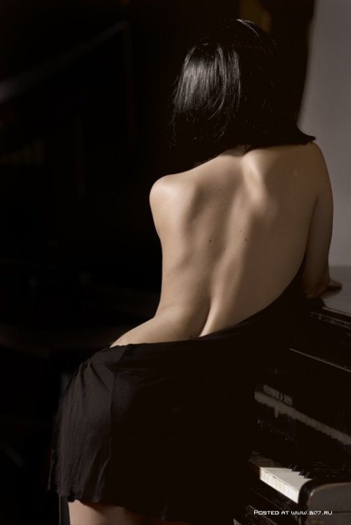 bellezanatural11: Photographer Roman Zlobin