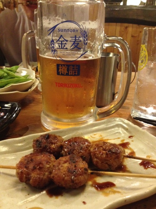 Last night some of my new international friends (who are totally awesome btw) and I went to an Izaka