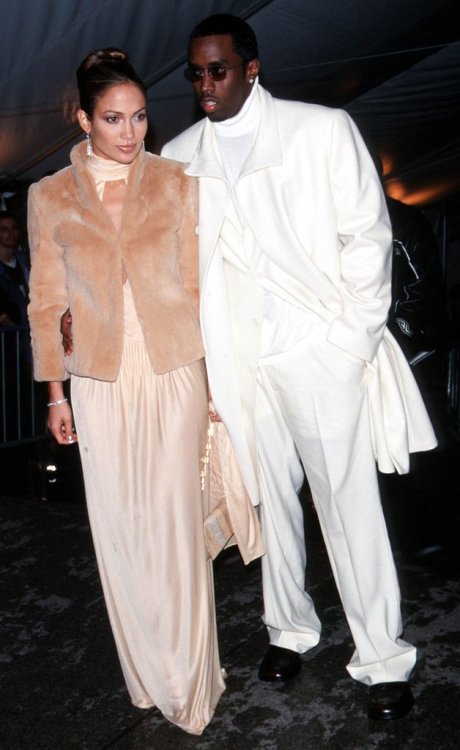 Jennifer Lopez & Sean Combs attend the 1999 Met Gala.Theme: Rock Style